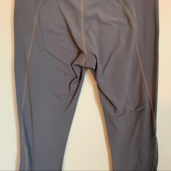 Athleta Salutation 7/8 Tight Powervita Flagstone Grey Legging Yoga Size XS - Picture 10 of 14